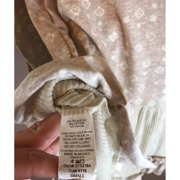 Sugarfox Women's Pullover Top Color Texture Blocking Sz S Tunic Peasant - Picture 3 of 4